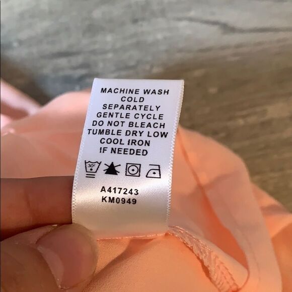 Kate & Mallory sleeveless blouse size large - Picture 9 of 9